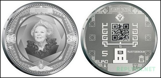 Необычная Монета с QR-кодом