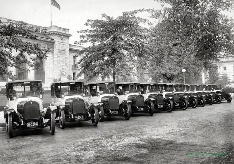 Желтое такси Yellow Cab в США 1920 год